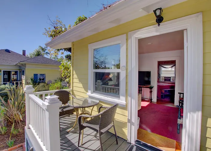 Secret Garden Inn & Cottages